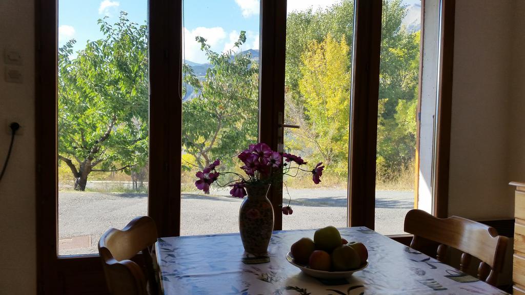 Studio Barcelonnette Ubaye, Provence Enchastrayes Экстерьер фото