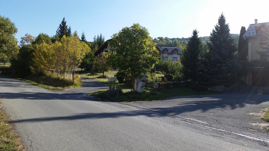 Studio Barcelonnette Ubaye, Provence Enchastrayes Экстерьер фото