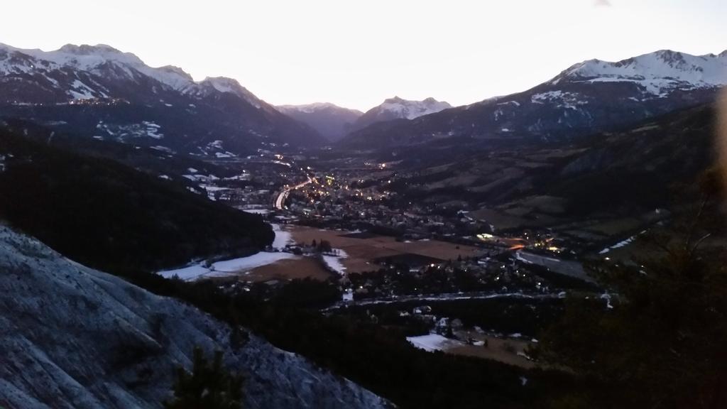 Studio Barcelonnette Ubaye, Provence Enchastrayes Экстерьер фото
